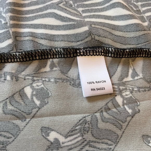 Banana Republic Issa London Collection Dress, Olive Zebra-printed  Kimono, sz 12 - Picture 13 of 13